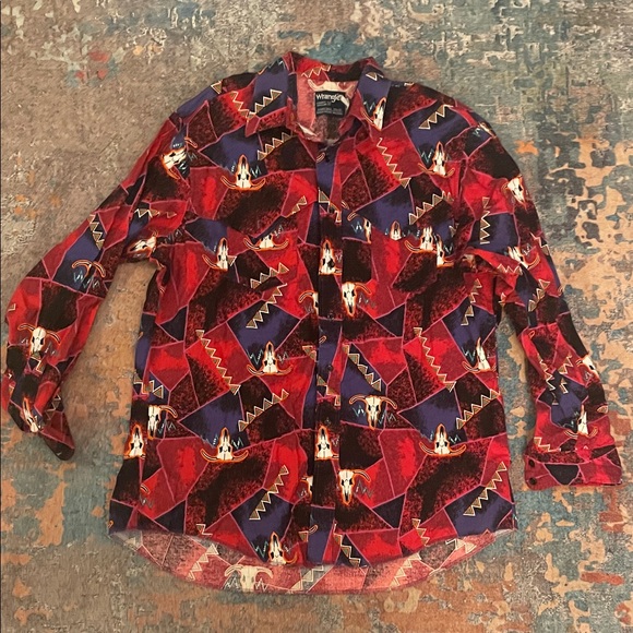 Wrangler Other - Wrangler Red and Blue Geometric Casual Button Down Shirt